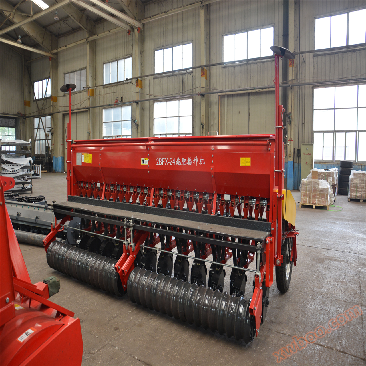 Dongfanghong 24 row wheat strip planter