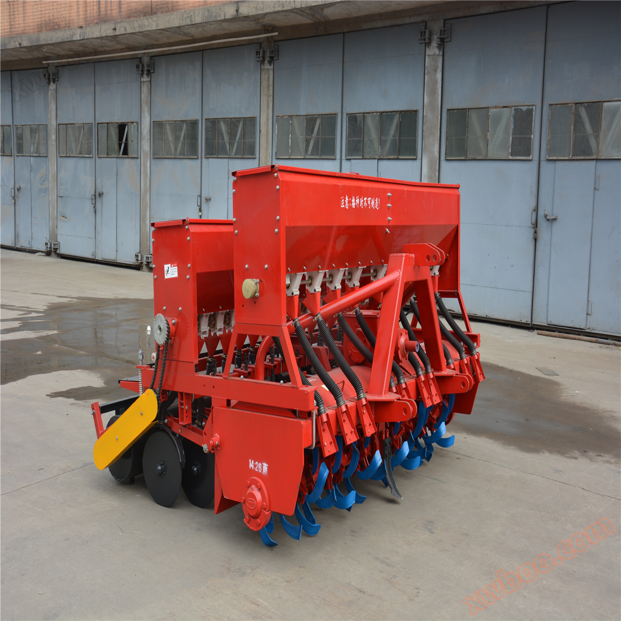 Dongfanghong rotary tiller seeder