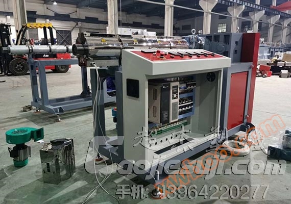 Melt blown fabric production line