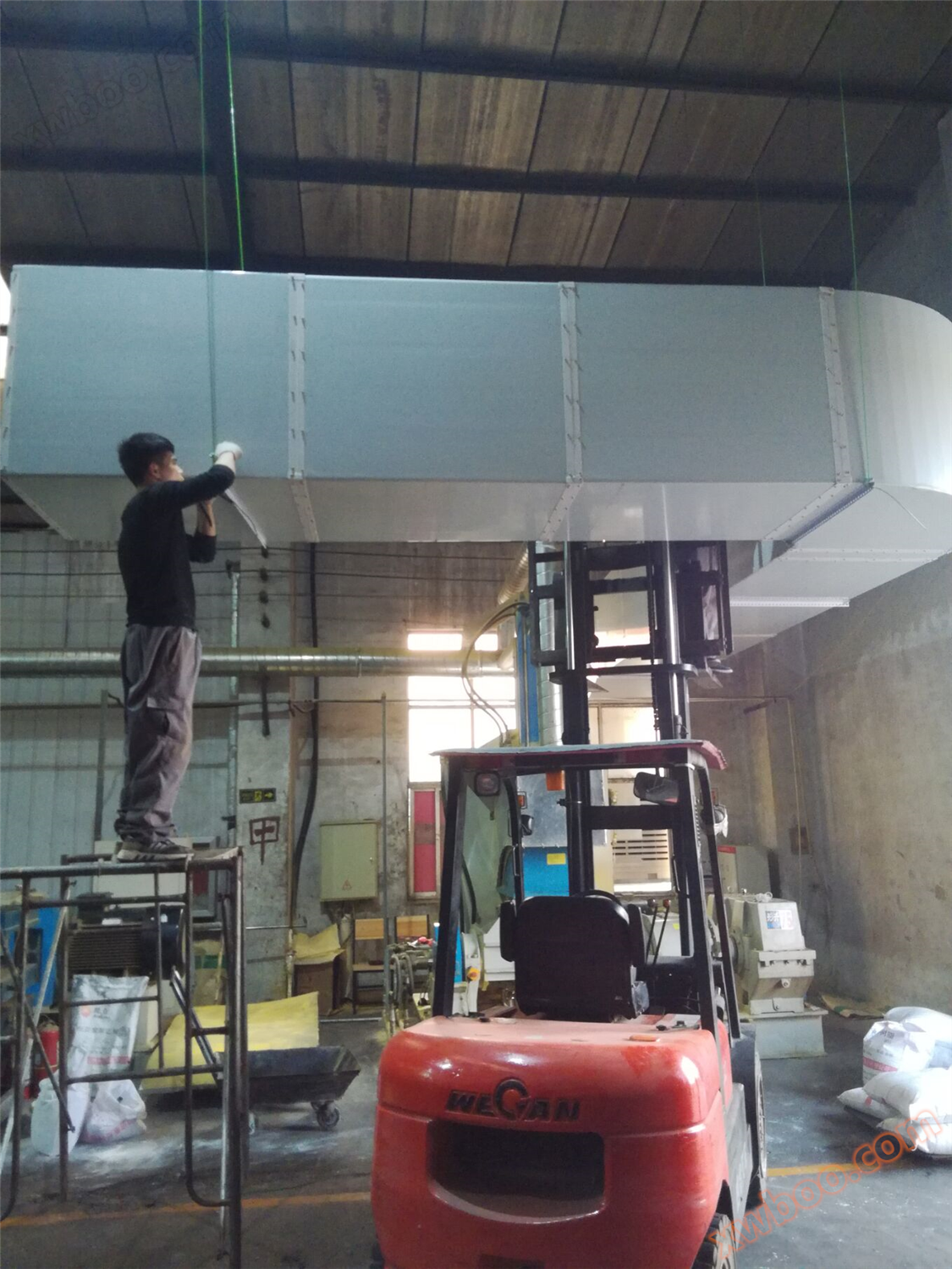 Workshop building water curtain cooling, installation of factory ventilation equipment