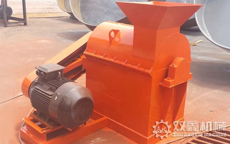 Urea specific crusher