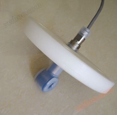 Hipoclorato de sódio on-line. Ácido clorhídrico. Ácido sulfúrico. Água salgada. Detector de concentração ácido-alcalino EC310