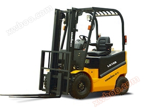 Carrello elevatore a batteria LG30B