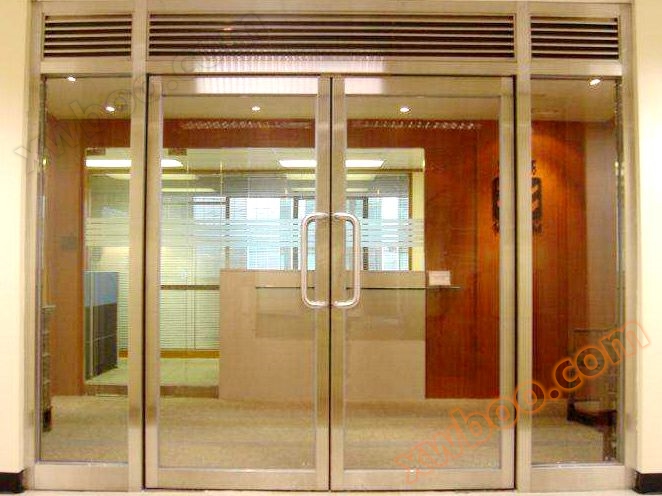 Weifang instalace různých skleněných dveří