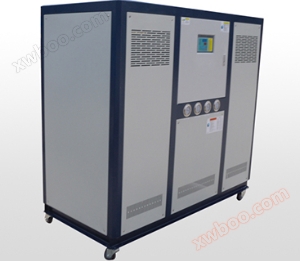 Water cooled chiller for industrial use